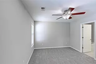 1052 Glyn Water Ln, High Point, NC 27265 - Photo 25