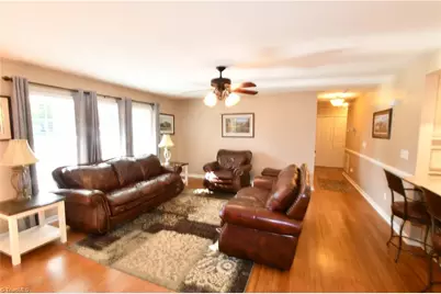 516 Lynchburg Road, Pilot Mountain, NC 27041 - Photo 11