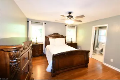 516 Lynchburg Road, Pilot Mountain, NC 27041 - Photo 15