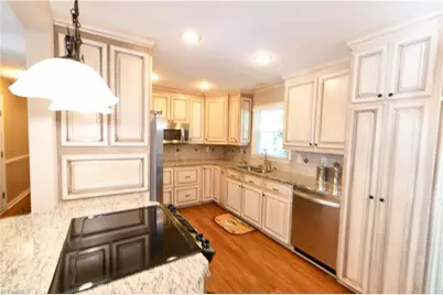 516 Lynchburg Road, Pilot Mountain, NC 27041 - Photo 13