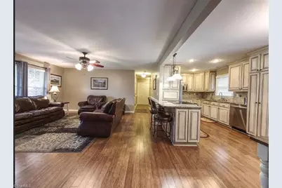 516 Lynchburg Road, Pilot Mountain, NC 27041 - Photo 13