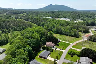 516 Lynchburg Rd, Pilot Mountain, NC 27041 - Photo 7