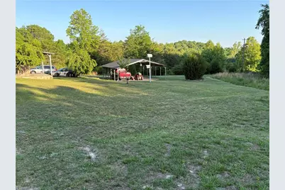 1620 Rogers Road, Mount Airy, NC 27030 - Photo 9