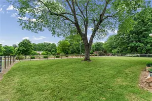 111 Pool Dr, Mocksville, NC 27028 - Photo 3