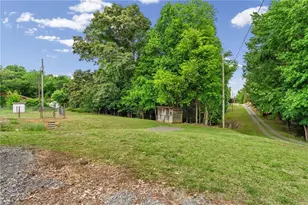 111 Pool Dr, Mocksville, NC 27028 - Photo 7
