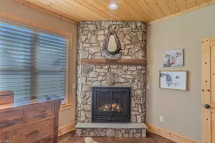 1083 Union Community Rd, Thurmond, NC 28683 - Photo 13