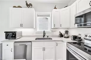 209 W Evergreen St, West Jefferson, NC 28694 - Photo 19