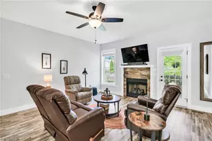 209 W Evergreen St, West Jefferson, NC 28694 - Photo 13