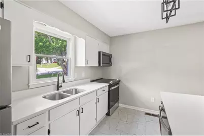 800 Arlington Street #A, Greensboro, NC 27260 - Photo 7