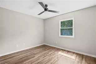 800 Arlington St, Greensboro, NC 27260 - Photo 11