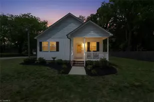 816 Barnes St, Reidsville, NC 27320 - Photo 3