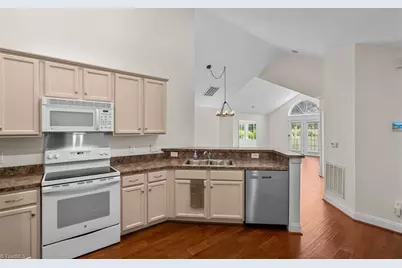 4183 Birch Hammock Drive, Greensboro, NC 27409 - Photo 19