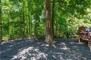 4301 Windlestraw Ln, Greensboro, NC 27410 - Photo 25