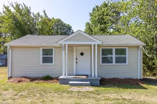 426 Hasty School Rd, Thomasville, NC 27360 - Photo 1