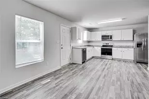 343 Wedgewood Dr, Lexington, NC 27292 - Photo 11