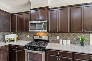 633 Stags Leap Ct, High Point, NC 27265 - Photo 9