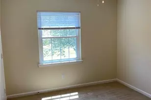 5639 Hornaday Rd, Greensboro, NC 27409 - Photo 23