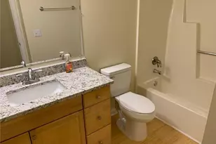 5639 Hornaday Rd, Greensboro, NC 27409 - Photo 15