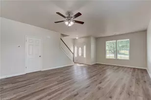 1048 Megan Cross Ln, Kernersville, NC 27284 - Photo 5