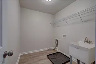 1048 Megan Cross Ln, Kernersville, NC 27284 - Photo 23