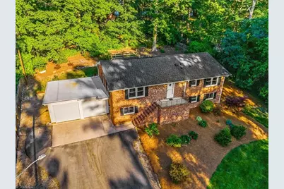 509 Valleybrook Drive, Jamestown, NC 27282 - Photo 9