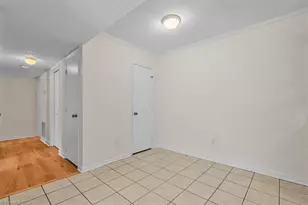 5643 Hornaday Rd, Greensboro, NC 27409 - Photo 9