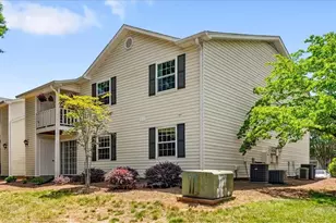 5643 Hornaday Rd, Greensboro, NC 27409 - Photo 25