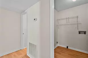5643 Hornaday Rd, Greensboro, NC 27409 - Photo 23