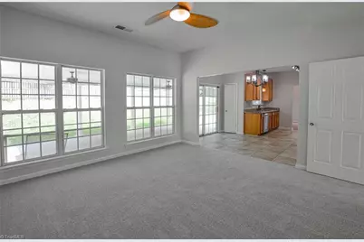 2914 Chestnut Heights Road, Winston-Salem, NC 27107 - Photo 11