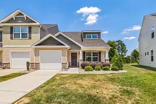 3887 Copperfield Ct, High Point, NC 27265 - Photo 3