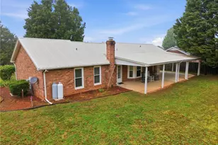 5200 Robin Ln, Randleman, NC 27317 - Photo 5