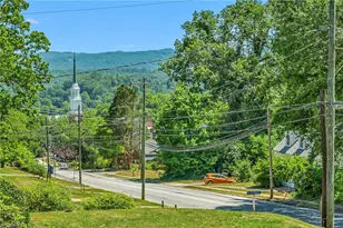 704 6th St, North Wilkesboro, NC 28659 - Photo 39