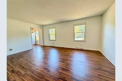 404 Irving Park Court, Kernersville, NC 27284 - Photo 5