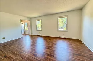 404 Irving Park Ct, Kernersville, NC 27284 - Photo 5