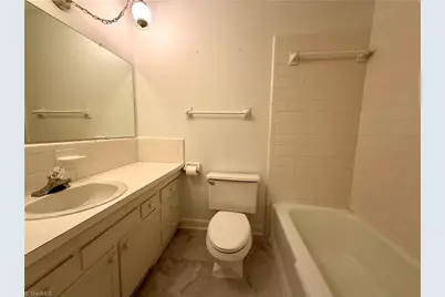 404 Irving Park Court, Kernersville, NC 27284 - Photo 15