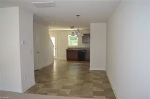 425 Sandybrooke Dr, High Point, NC 27265 - Photo 5
