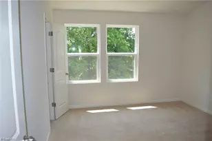 425 Sandybrooke Dr, High Point, NC 27265 - Photo 13