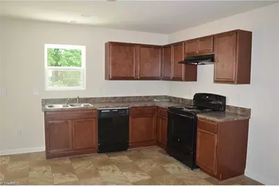 425 Sandybrooke Drive, High Point, NC 27265 - Photo 7