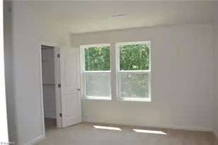 425 Sandybrooke Dr, High Point, NC 27265 - Photo 17