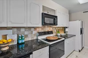 1833 Banking St, Greensboro, NC 27408 - Photo 21