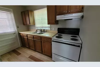 1104 Logan Street, Greensboro, NC 27406 - Photo 5
