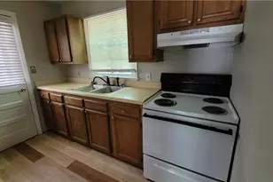 1104 Logan St, Greensboro, NC 27406 - Photo 5
