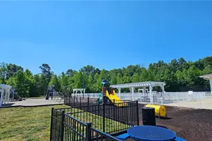 1206 Broholmer Ln, Greensboro, NC 27405 - Photo 17