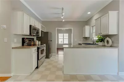 4794 Silver Creek Drive, Greensboro, NC 27410 - Photo 9