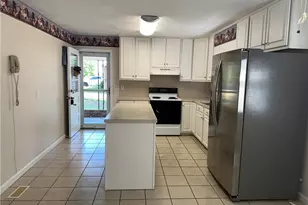 184 Shamrock Ave, Mount Airy, NC 27030 - Photo 5
