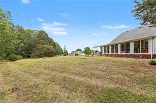 329 Pine Rd, Eden, NC 27288 - Photo 21