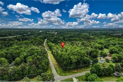 277 Willowlake Road, Greensboro, NC 27405 - Photo 9