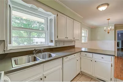465 Pennsylvania Avenue, Winston-Salem, NC 27104 - Photo 13