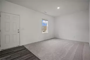 979 Riverbank Dr, Kernersville, NC 27284 - Photo 3
