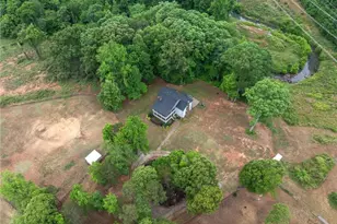 1027 Branson Mill Rd, Pleasant Garden, NC 27313 - Photo 3